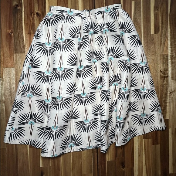 MAAC London Elegant Ecru Cream  Black Floral Print A-Line Knee Length Skirt Sz M - Picture 2 of 7